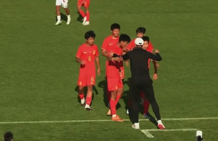 沙明2分鐘閃擊+一條龍，U15國(guó)足2-0意大利取小組首勝