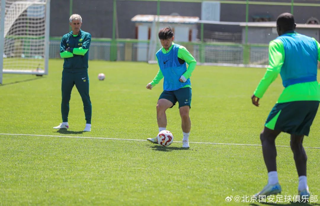 五連勝創(chuàng)隊史紀(jì)錄，國安卻因訓(xùn)練場自曝尷尬