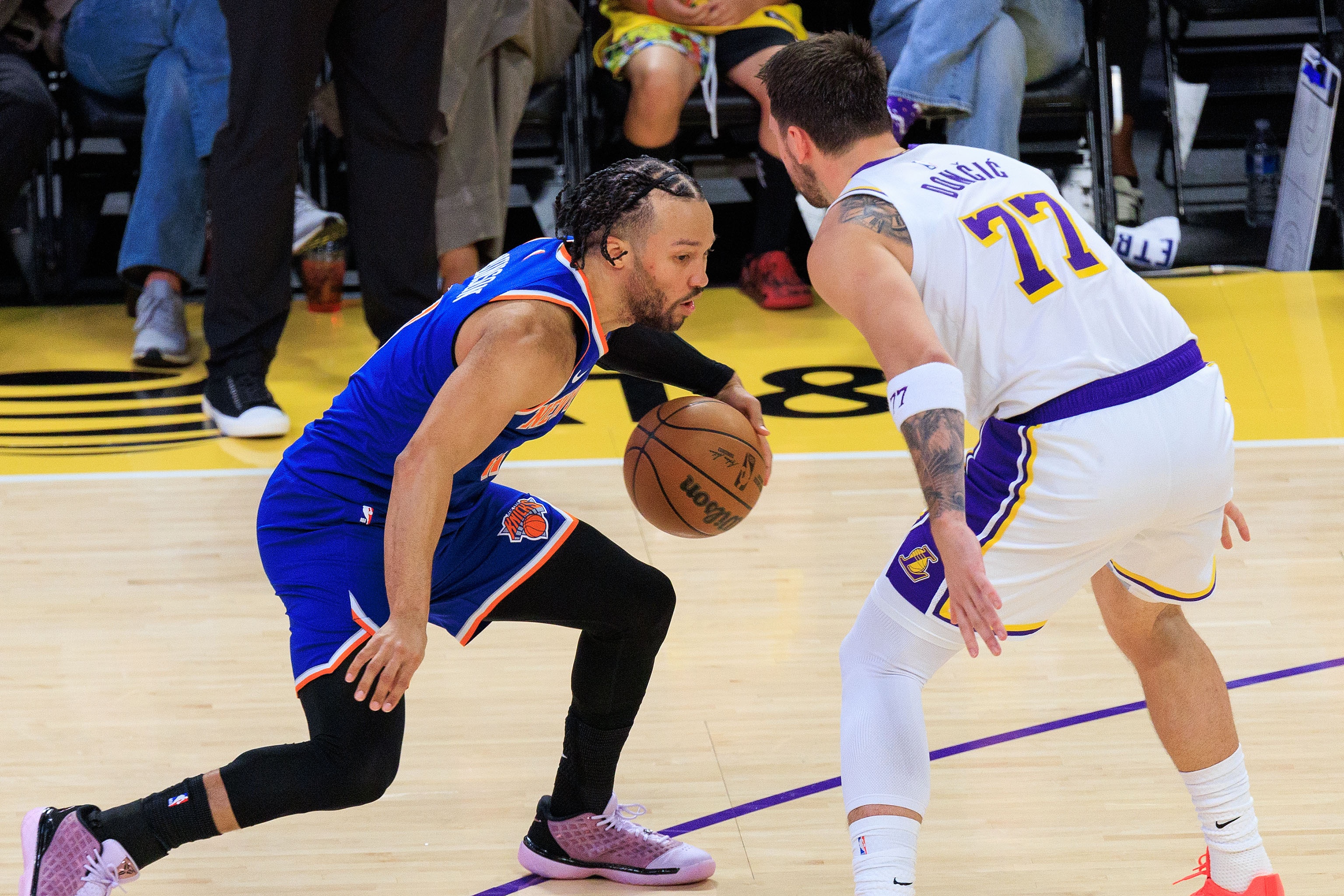 布倫森全票奪東決MVP 東契奇去年西決MVP 獨行俠出品雙核同進總決賽