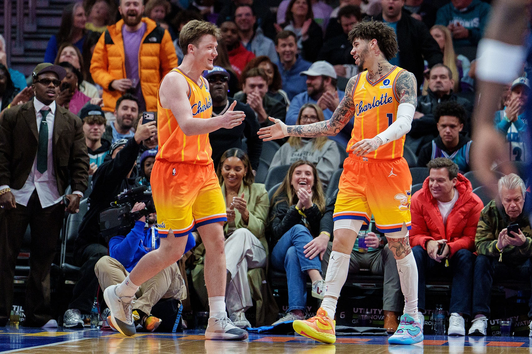 NBA賽事預測：步行者vs黃蜂、老鷹vs籃網、公牛vs尼克斯、爵士vs火箭、猛龍vs灰熊、凱爾特人vs雄鹿、魔術vs獨行俠、鵜鶘vs國王比分與盤口分析